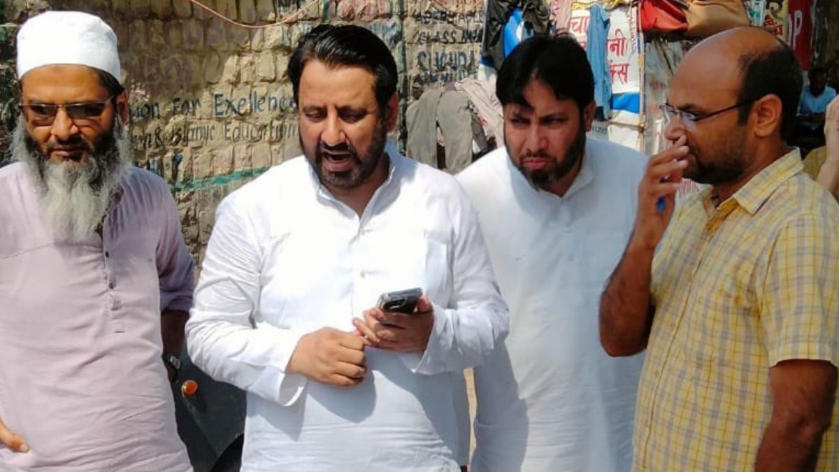 AAP MLA Amanatullah Khan says ED team at his home to arrest him – Firstpost