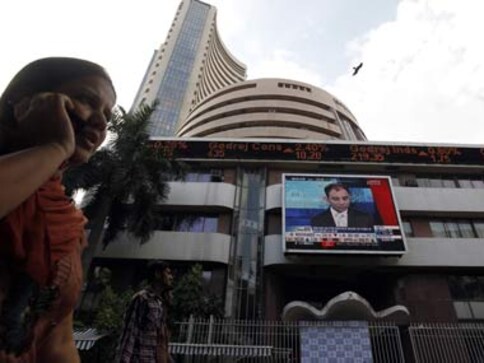 Zzzzzz! With govt asleep, India's growth story falters Zzzzzz! With govt asleep, India's growth story falters