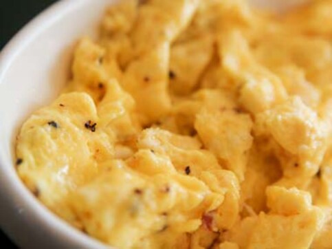 Brekker on the go: Akuri aka Parsi scrambled eggs Brekker on the go: Akuri aka Parsi scrambled eggs