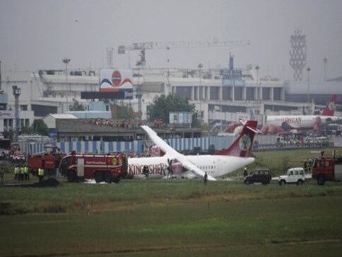 GMR defers cash-and-carry with Kingfisher, AI
