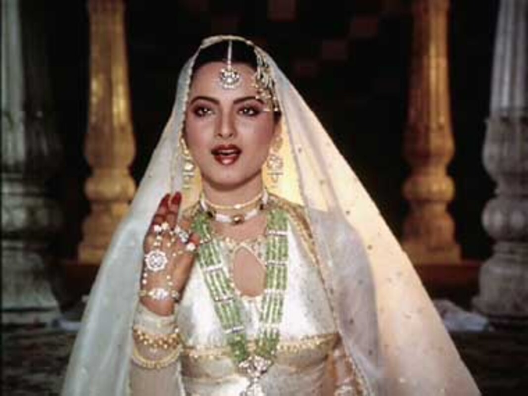 Rekha: 'My calling in life is not to be a provider or wife or mother' - Bollywood News , Firstpost