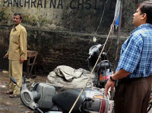 Blasts: No leads, scooter carrying bomb identified Blasts: No leads, scooter carrying bomb identified