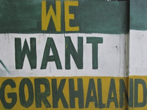 Darjeeling bandh: Three arrested for stone-pelting after GJM stir enters second day Darjeeling bandh: Three arrested for stone-pelting after GJM stir enters second day