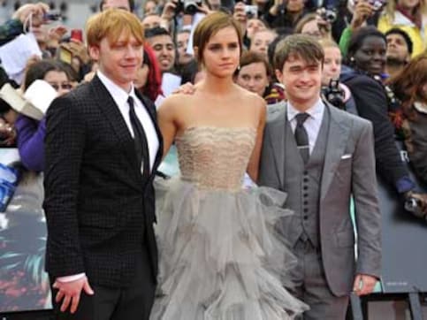Harry Potter fans bid emotional farewell to boy wizard Harry Potter fans bid emotional farewell to boy wizard