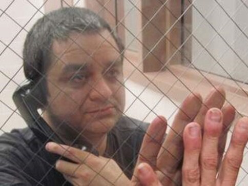 Desi claims to be FBI informant, deported over cough medicine