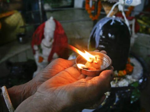 Muslims help transport idols to hill top temple in J&K's Bhaderwah