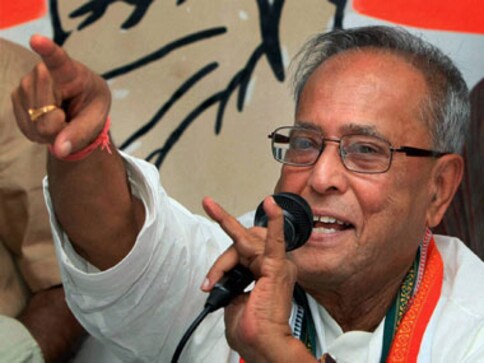 Fundamentals strong; India can meet challenges, says Pranab