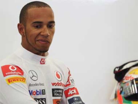 Hamilton admits to being guilty, apologises to Kobayashi Hamilton admits to being guilty, apologises to Kobayashi