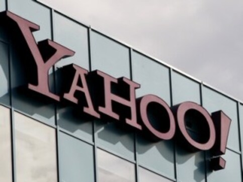 Report: Microsoft mulling a new bid for Yahoo Report: Microsoft mulling a new bid for Yahoo