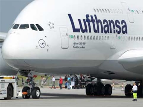 Germanwings confirms flight crash, Lufthansa says it's a dark day for airline Germanwings confirms flight crash, Lufthansa says it's a dark day for airline