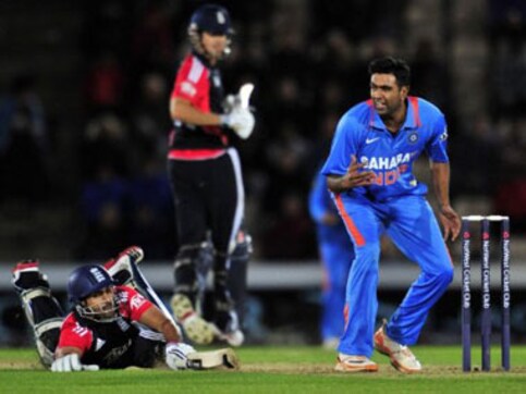 Ashwin can take Bhajji’s place in all formats Ashwin can take Bhajji’s place in all formats