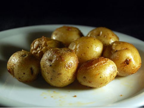 Health Buzz: Don't ditch that potato, it can reduce blood pressure Health Buzz: Don't ditch that potato, it can reduce blood pressure