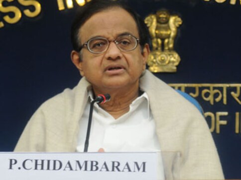 Now, Pranab meets Sonia after Chidambaram reportedly offers to quit Now, Pranab meets Sonia after Chidambaram reportedly offers to quit