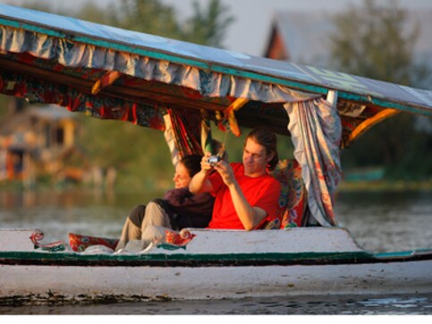 Paradise regained: Kashmir sees highest tourist influx in 25 years Paradise regained: Kashmir sees highest tourist influx in 25 years