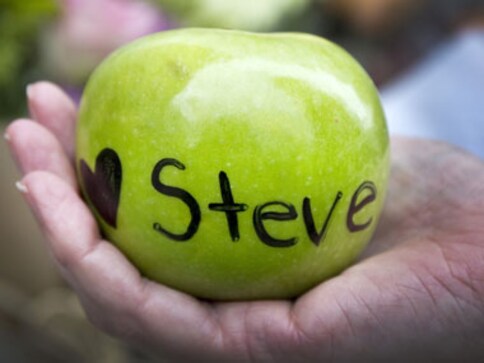 Sony Pictures wants to make film on Steve Jobs