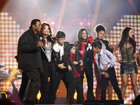 They danced for their father - Michael Jackson They danced for their father - Michael Jackson