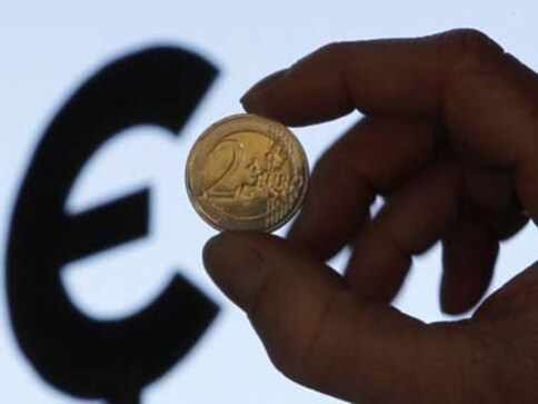 Germany, France press for coercive eurozone debt rules