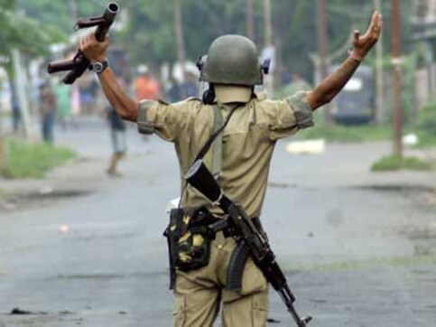 Manipur blast kills one, injures two Manipur blast kills one, injures two