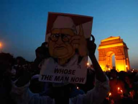 Ramlila agitation: Police seeks more details from Team Anna Ramlila agitation: Police seeks more details from Team Anna