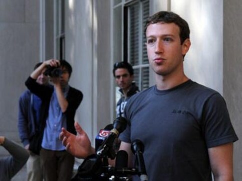 FB bug gives access to Zuckerberg's private pictures FB bug gives access to Zuckerberg's private pictures
