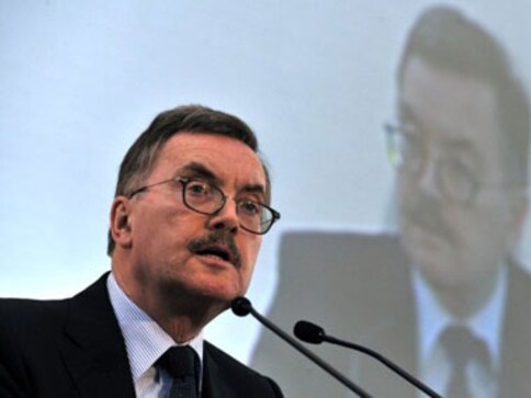 ECB's Stark objects govt's bond buying scheme, quits over euro crisis management