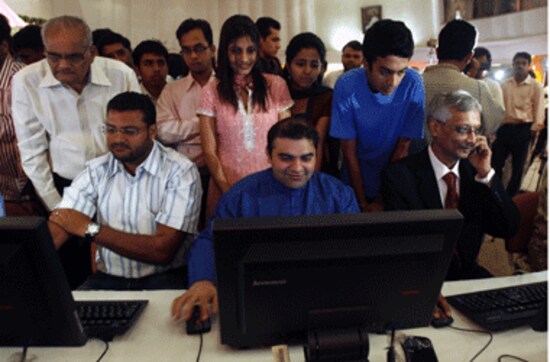 Investors welcome NHAI's bond issue Investors welcome NHAI's bond issue