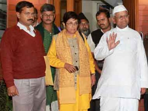 Extend Winter Session if needed to pass Lokpal bill: Hazare Extend Winter Session if needed to pass Lokpal bill: Hazare