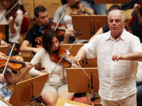 Jai ho? A German orchestra exports A R Rahman to India