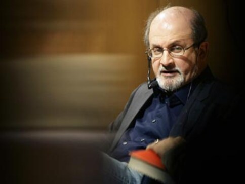 I feel like a fool to have given in: Rushdie