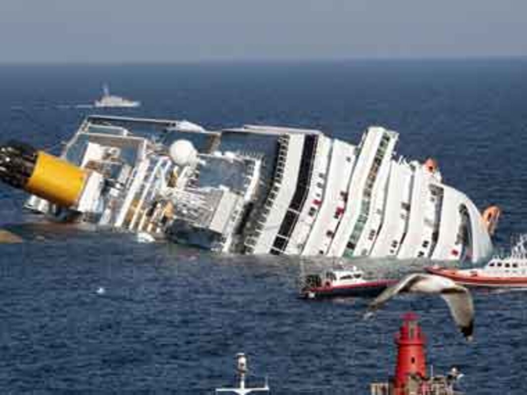 Night Of Chaos Fear After Cruise Ship Ran Aground World News Firstpost