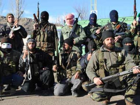 Syrian rebels fight back attack on key town Syrian rebels fight back attack on key town