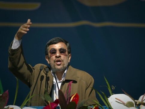 Iran to announce nuclear progress: Ahmadinejad