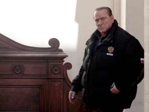 Berlusconi evades punishment as time runs out in corruption case Berlusconi evades punishment as time runs out in corruption case