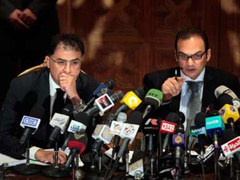 Despite pressure, Egypt to continue NGO trial of Americans