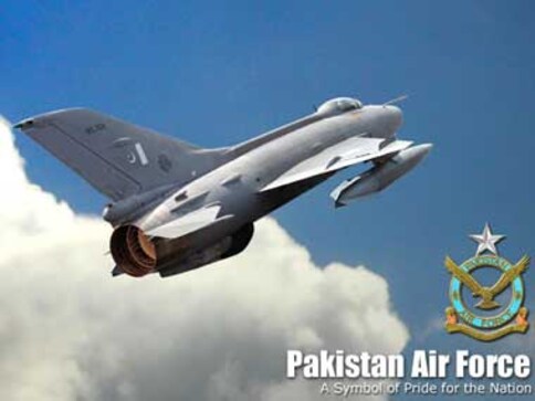 Chinese-made Pakistan air force jet crashes, pilot killed