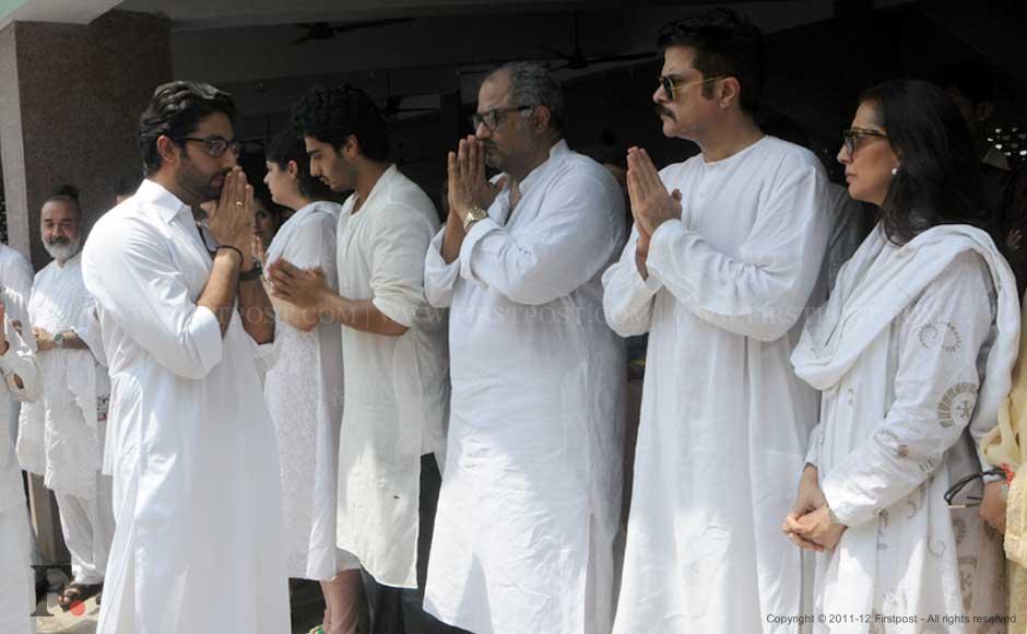 Abhishek Bachchan, Anshula, Arjun, Boney, Anil and Sunita Kapoor. Raju Shelar/Firstpost Abhishek Bachchan, Anshula, Arjun, Boney, Anil and Sunita Kapoor. Raju Shelar/Firstpost