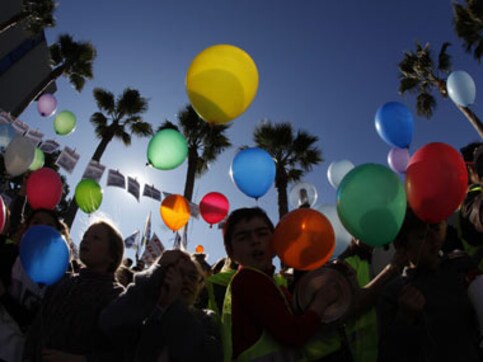 Stop wasting helium on party balloons, say scientists Stop wasting helium on party balloons, say scientists