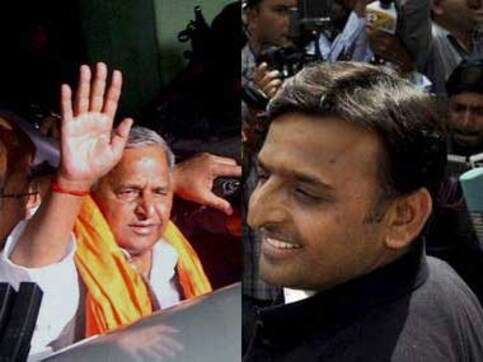 With a little help from the CPM: Samajwadi Party's extreme makeover With a little help from the CPM: Samajwadi Party's extreme makeover