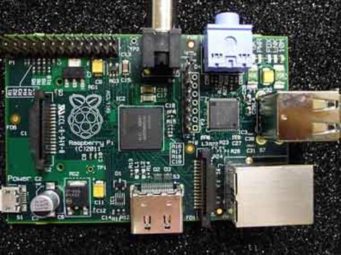 Why Britain's $35 Raspberry Pi is better than Aakash Why Britain's $35 Raspberry Pi is better than Aakash