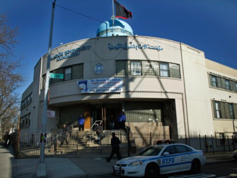 American charged with hate crime for attacks on temple, mosque American charged with hate crime for attacks on temple, mosque