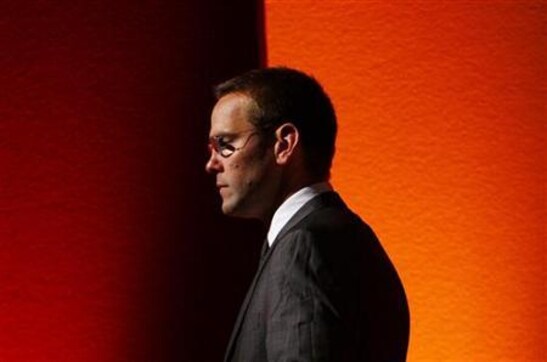 James Murdoch finally admits defeat in hacking battle James Murdoch finally admits defeat in hacking battle