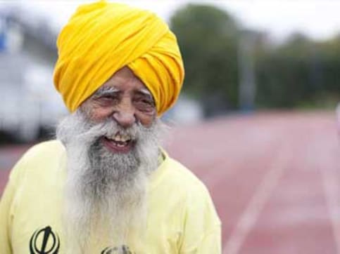 World's oldest marathoner, Fauja Singh, retires at 101! World's oldest marathoner, Fauja Singh, retires at 101!