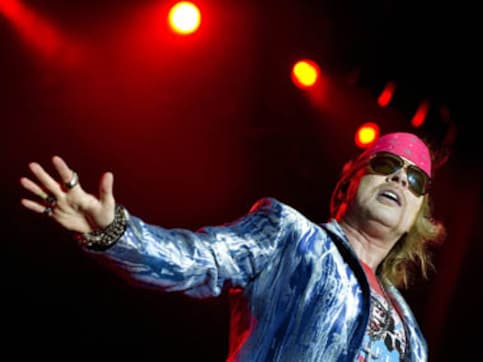 Rock Hall of Fame boos Guns N'Roses frontman Rock Hall of Fame boos Guns N'Roses frontman