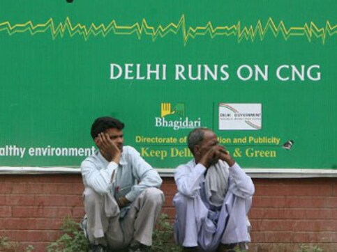 Delhiites can now pay 10-20 percent less for CNG, piped gas Delhiites can now pay 10-20 percent less for CNG, piped gas