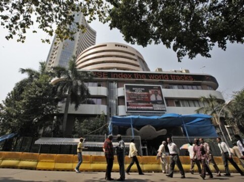 Markets end in red on euro worries, Infy crashes 12.8% Markets end in red on euro worries, Infy crashes 12.8%