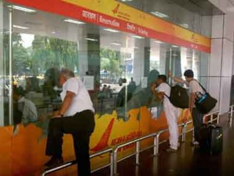 Ajit Singh wants AI profits in a year; 30 more pilots sacked Ajit Singh wants AI profits in a year; 30 more pilots sacked