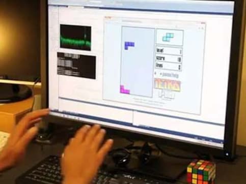 New Microsoft device lets you control your PC with gestures New Microsoft device lets you control your PC with gestures