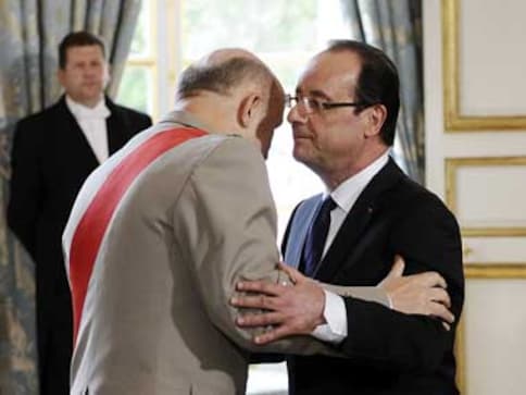 To overcome the crisis, Europe needs plans: Hollande