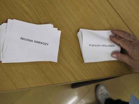 Second round of polling begins in French presidential election Second round of polling begins in French presidential election
