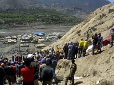 Nepal plane crash survivor recalls the horror